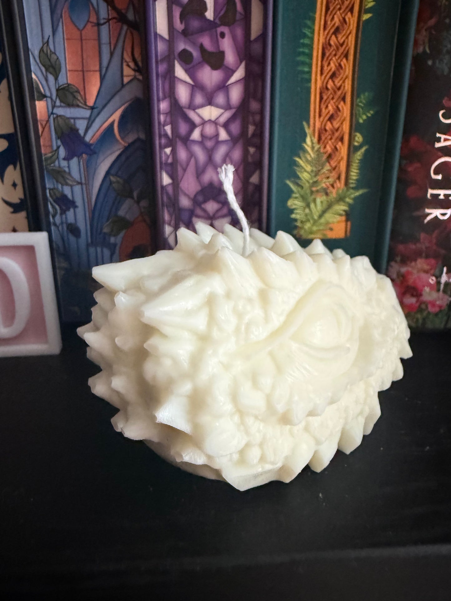 Dragon head - bookish decorative soy wax candle