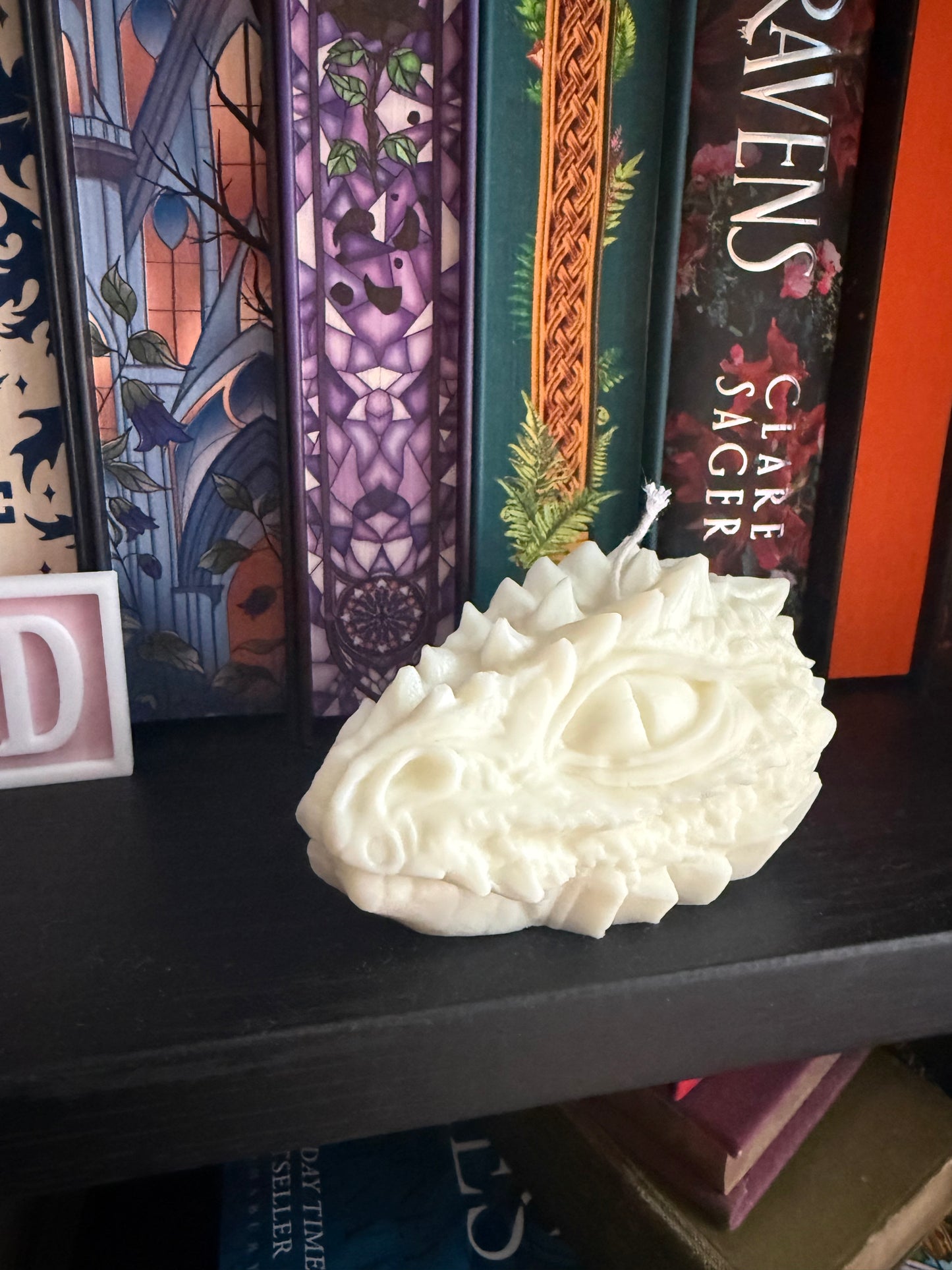 Dragon head - bookish decorative soy wax candle