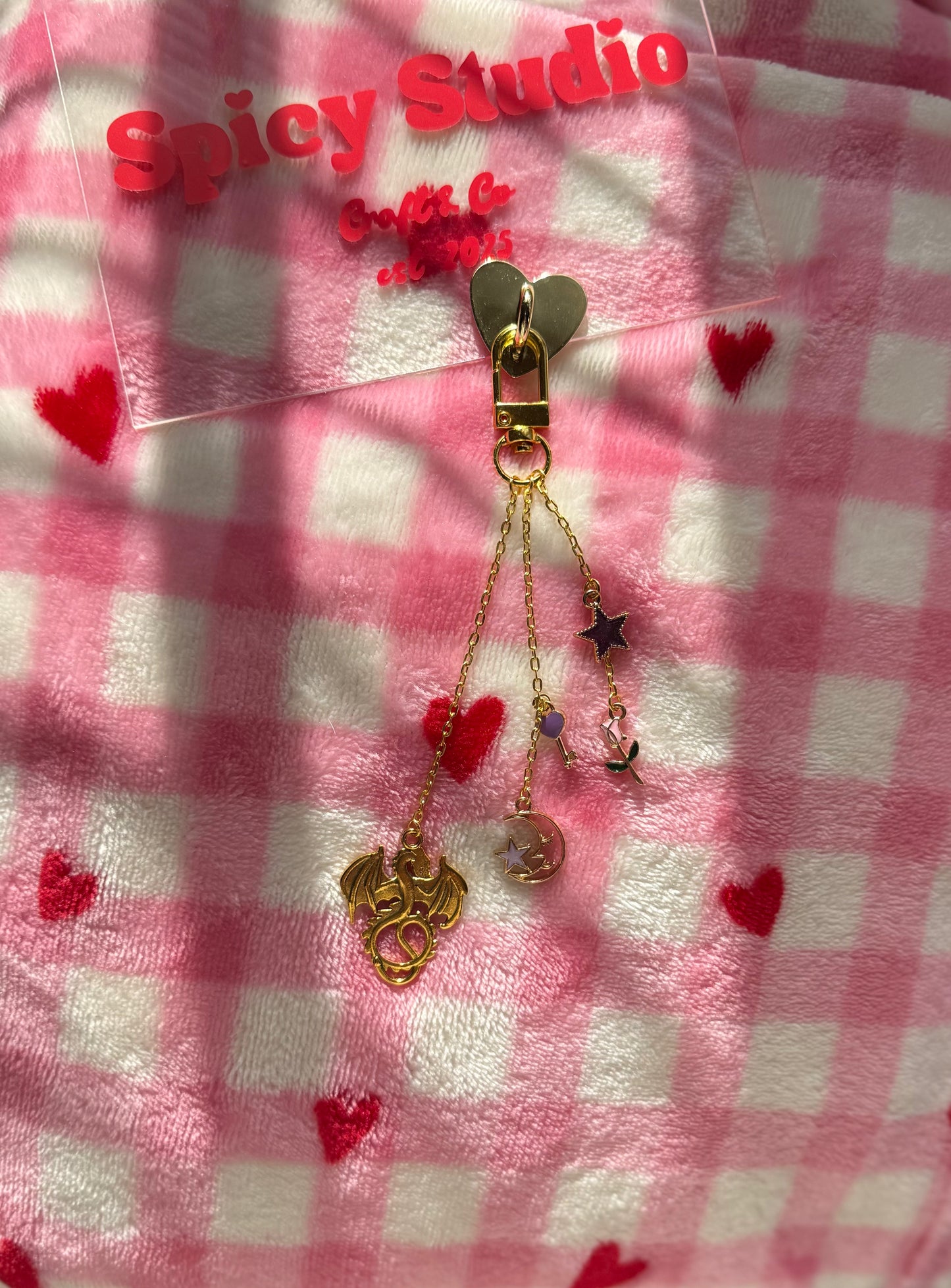 Fantasy kindle charm
